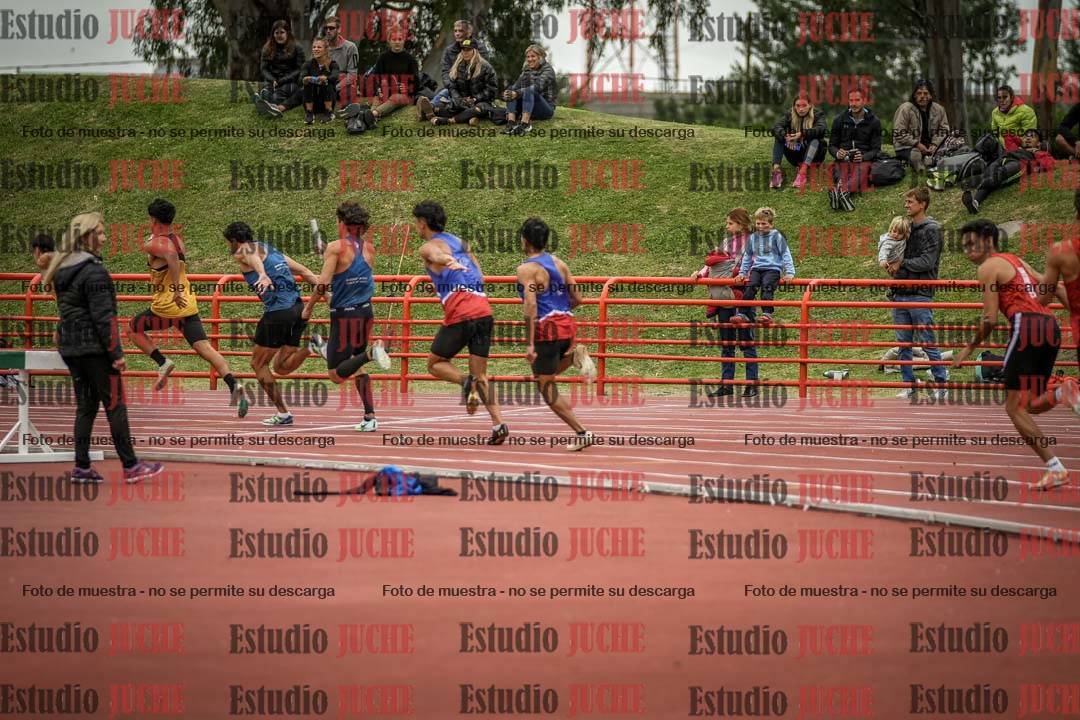 Fotos de las postas 4x100 m de varones