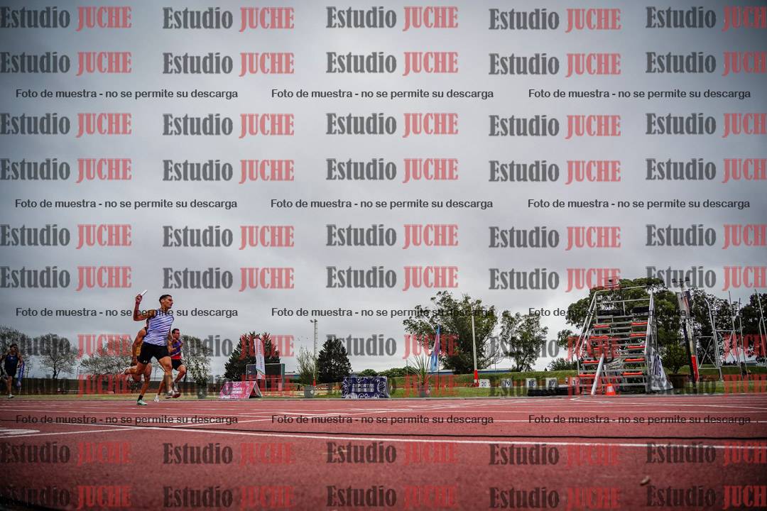 Fotos de las postas 4x100 m de varones