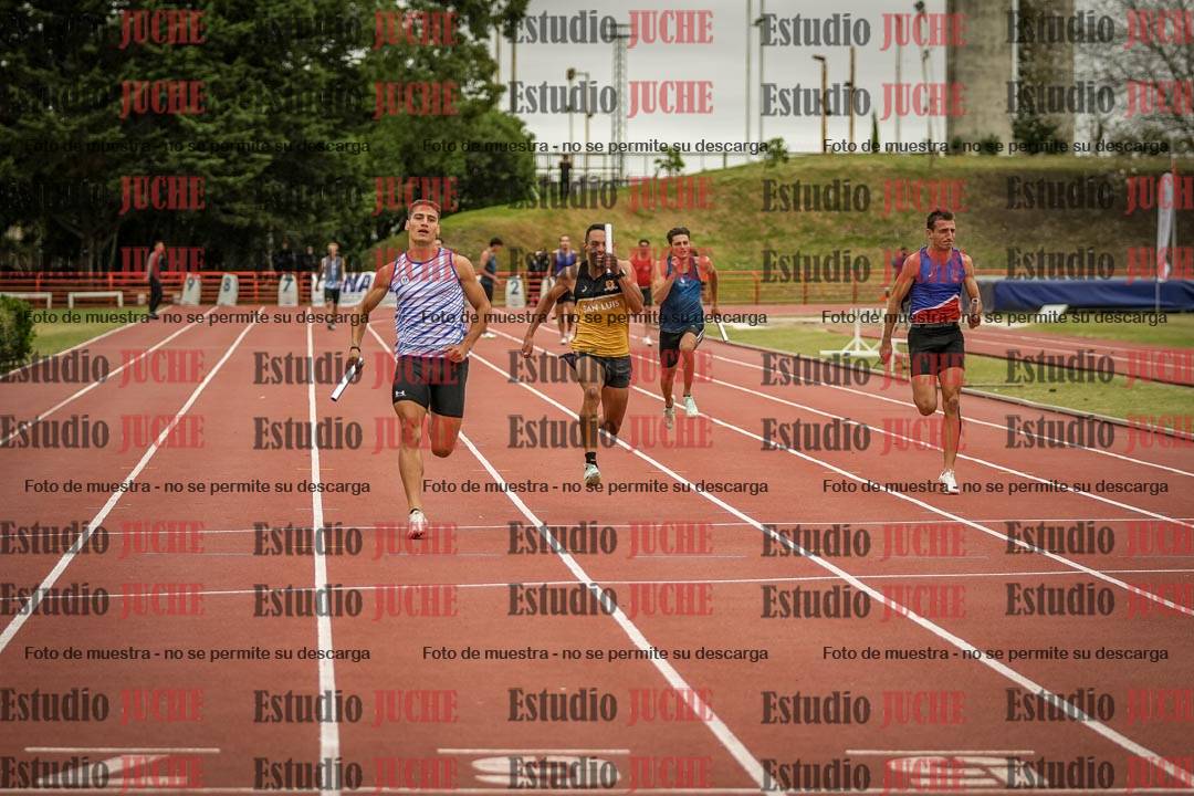 Fotos de las postas 4x100 m de varones