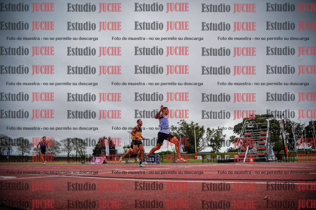 Fotos de las postas 4x100 m de varones