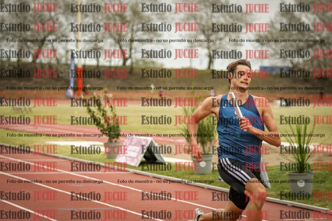 Fotos de las postas 4x100 m de varones