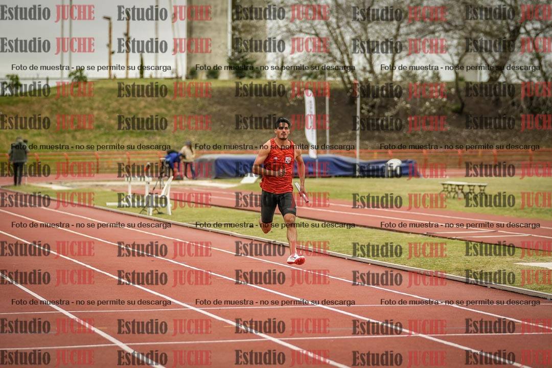 Fotos de las postas 4x100 m de varones