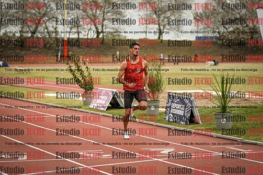 Fotos de las postas 4x100 m de varones