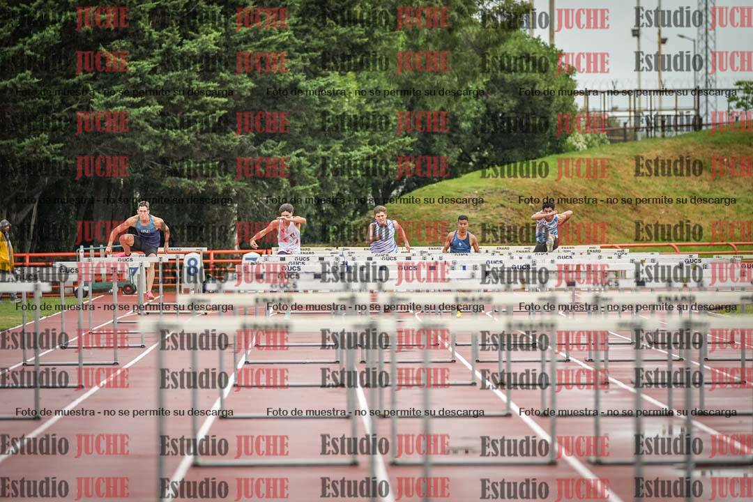 Fotos de los 110 m con vallas de varones - decatlón 6