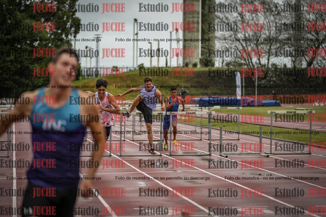 Fotos de los 110 m con vallas de varones - decatlón 6