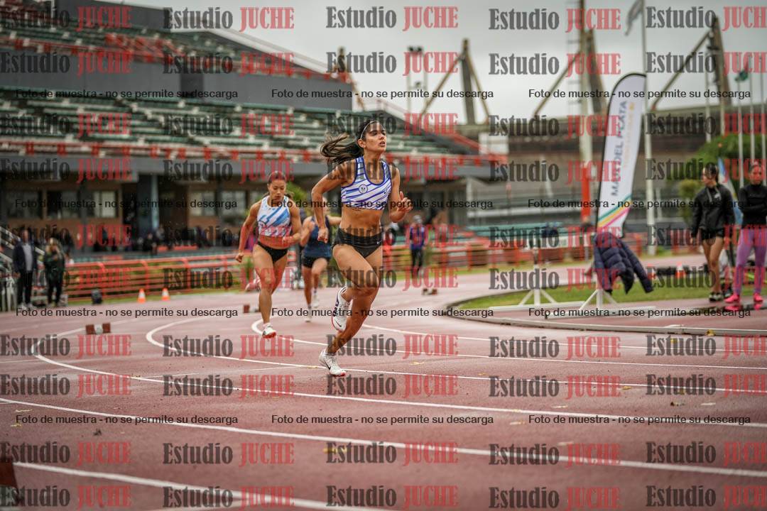 Fotos de los 400 m con vallas de mujeres