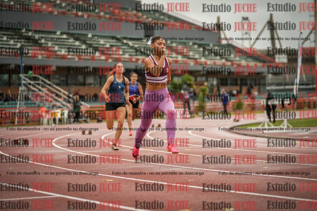 Fotos de los 400 m con vallas de mujeres