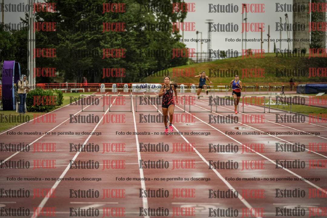 Fotos de los 400 m con vallas de mujeres