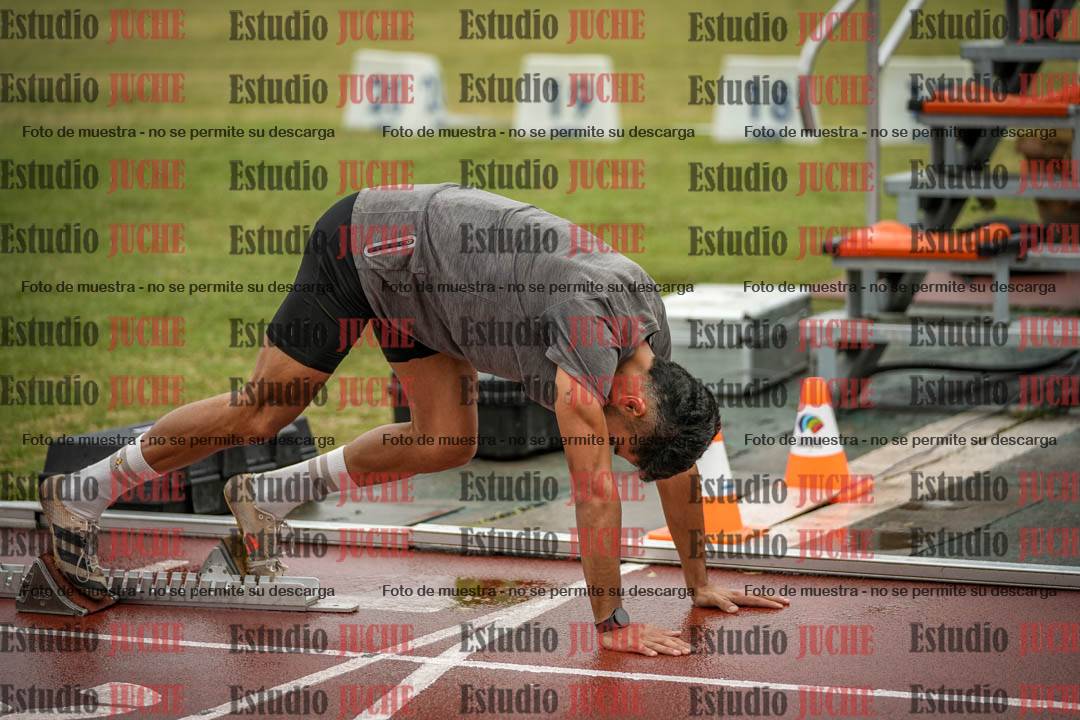 Fotos de los 400 m con vallas de varones - FINAL
