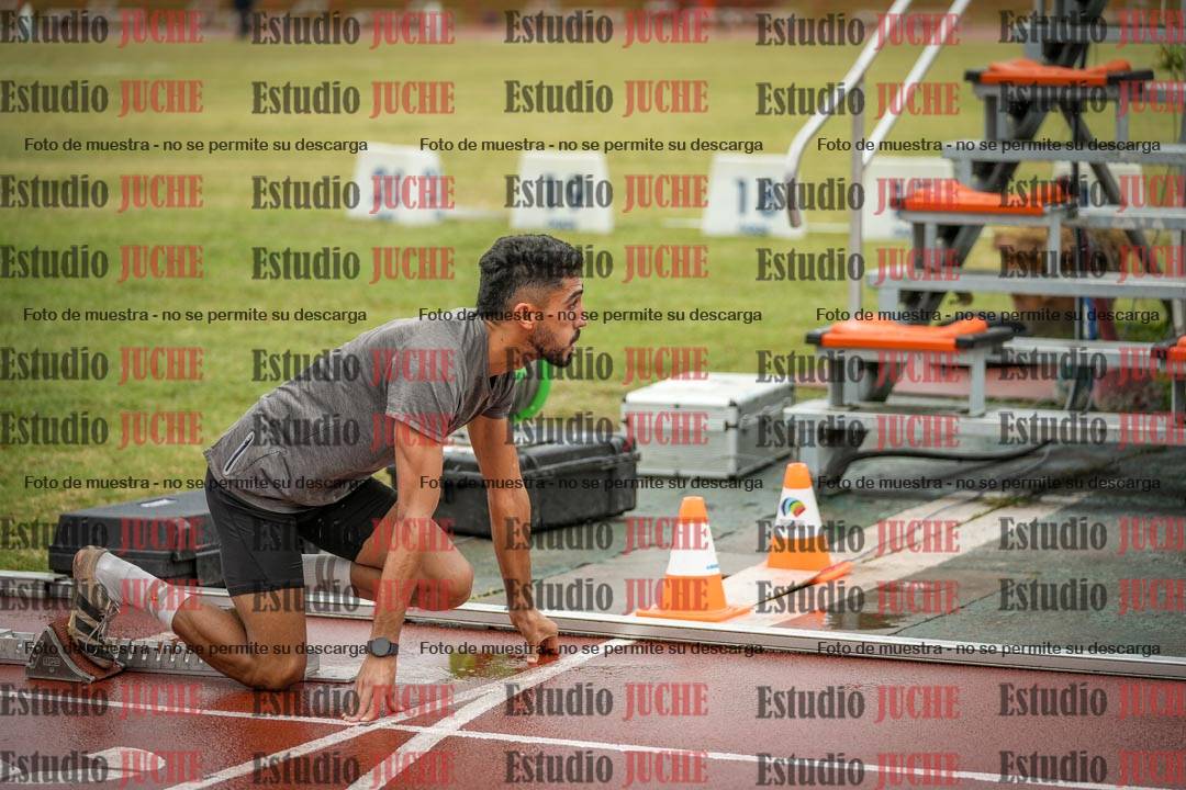 Fotos de los 400 m con vallas de varones - FINAL
