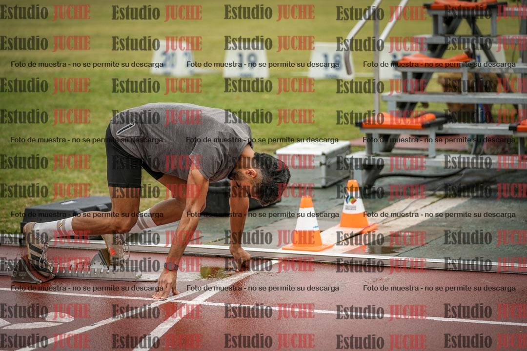 Fotos de los 400 m con vallas de varones - FINAL