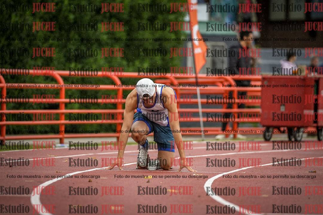 Fotos de los 400 m con vallas de varones - FINAL