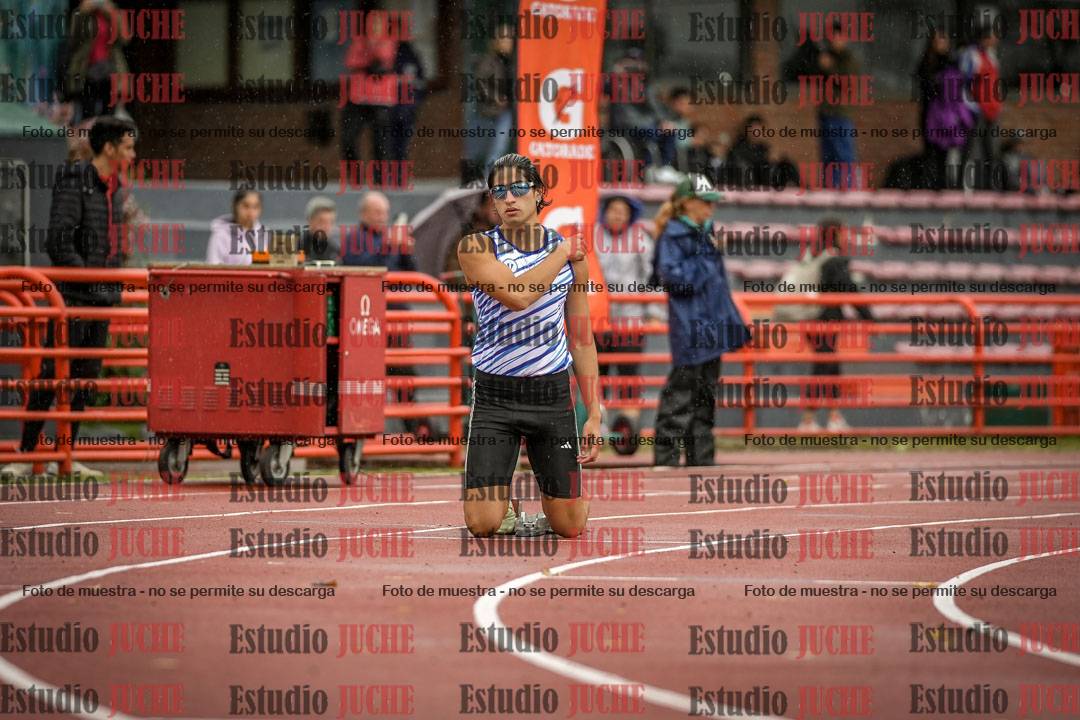 Fotos de los 400 m con vallas de varones - FINAL