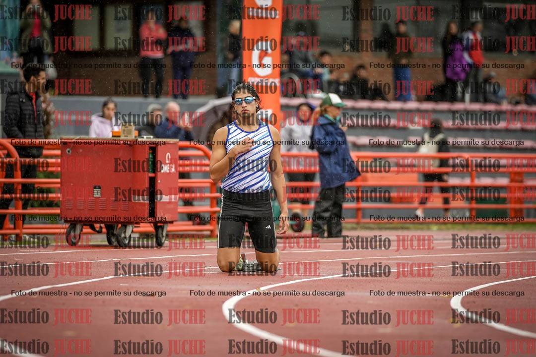 Fotos de los 400 m con vallas de varones - FINAL