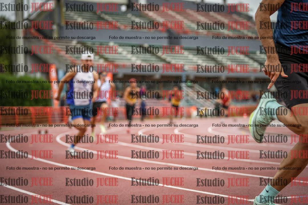 Fotos de los 400 m con vallas de varones - FINAL