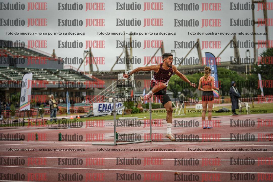 Fotos de los 400 m con vallas de varones - FINAL