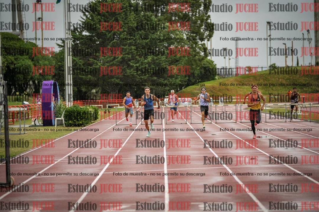 Fotos de los 400 m con vallas de varones - FINAL