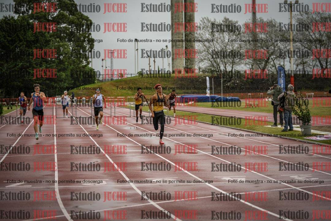 Fotos de los 400 m con vallas de varones - FINAL