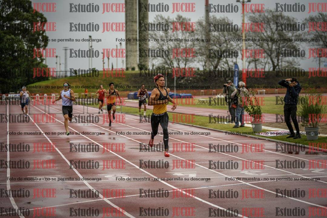 Fotos de los 400 m con vallas de varones - FINAL