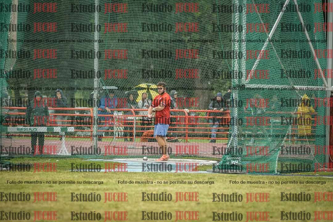 Fotos del lanzamiento de martillo de varones