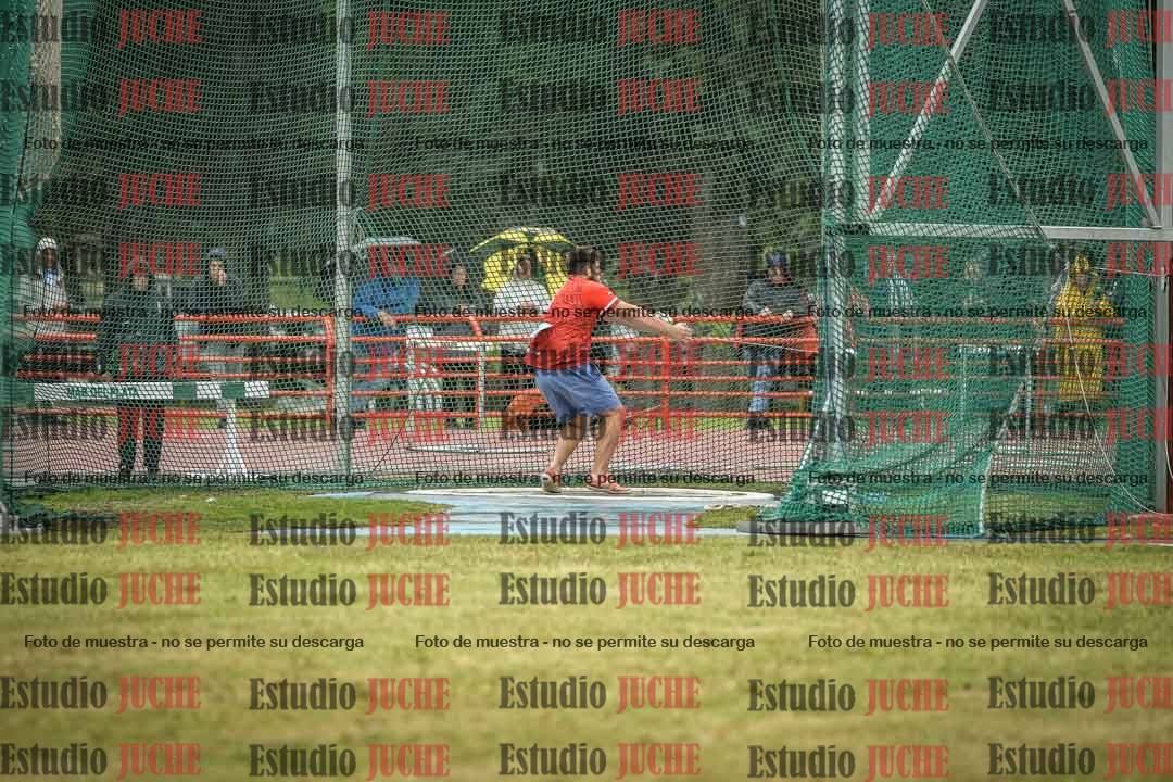Fotos del lanzamiento de martillo de varones