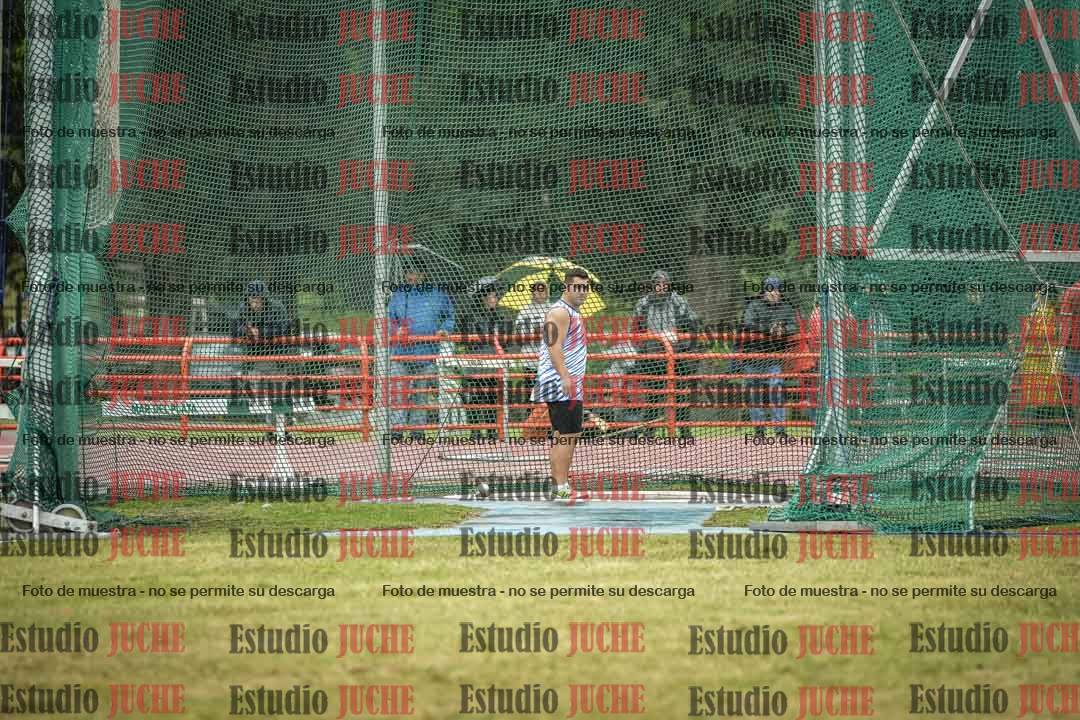 Fotos del lanzamiento de martillo de varones
