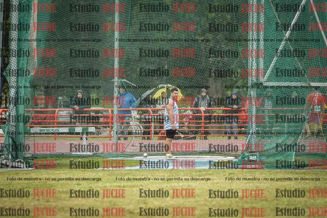Fotos del lanzamiento de martillo de varones