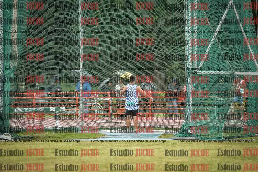 Fotos del lanzamiento de martillo de varones