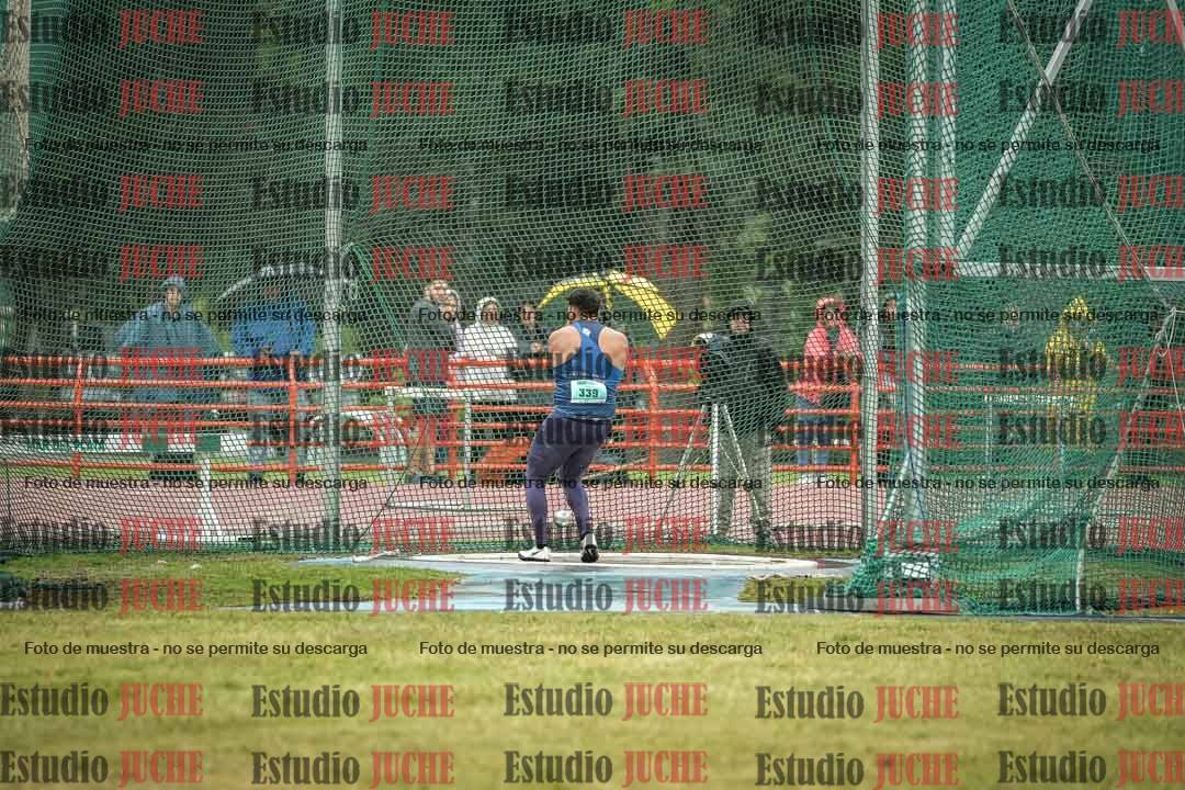 Fotos del lanzamiento de martillo de varones