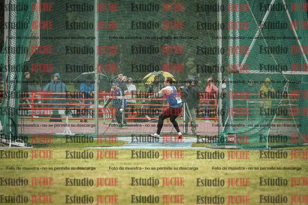 Fotos del lanzamiento de martillo de varones