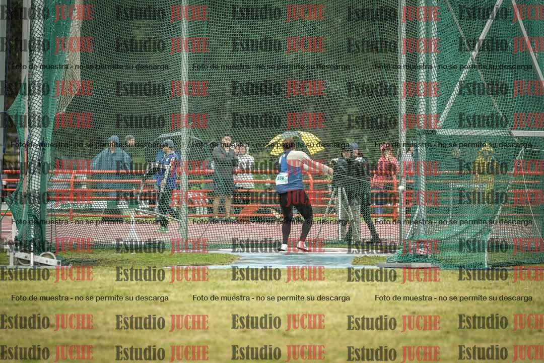 Fotos del lanzamiento de martillo de varones