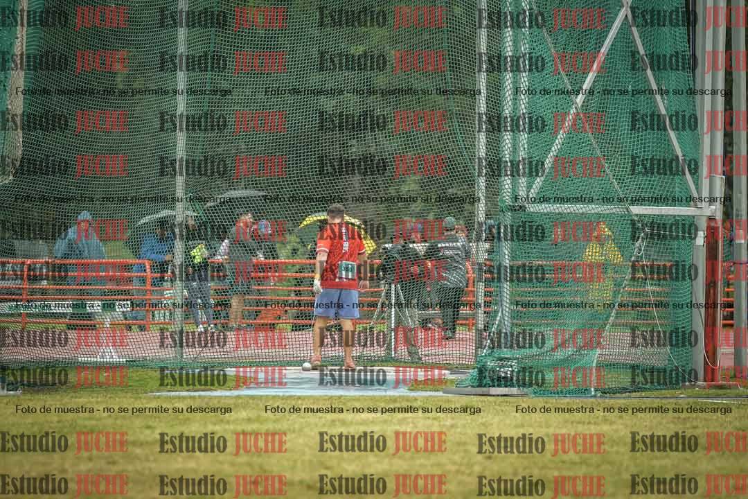 Fotos del lanzamiento de martillo de varones