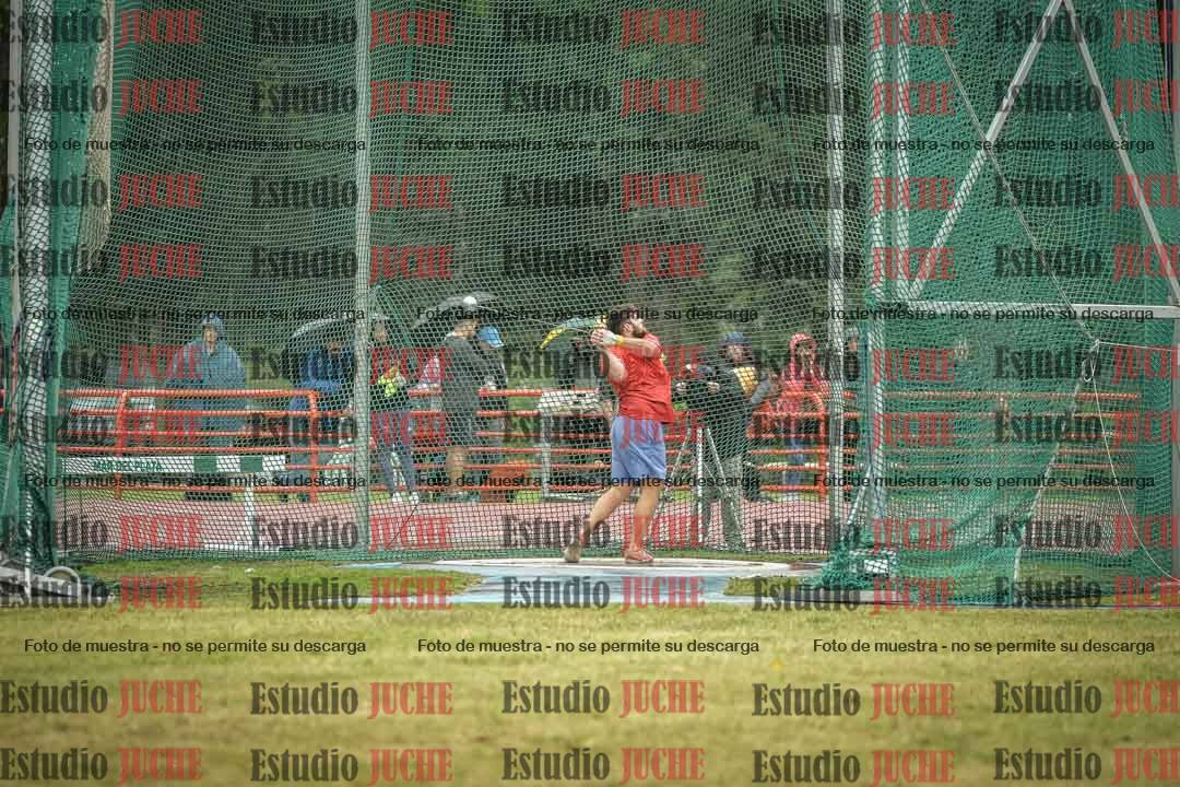 Fotos del lanzamiento de martillo de varones