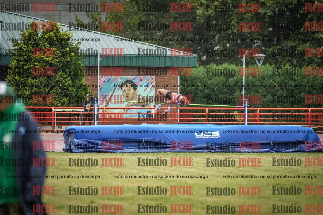 Fotos del salto en alto de mujeres
