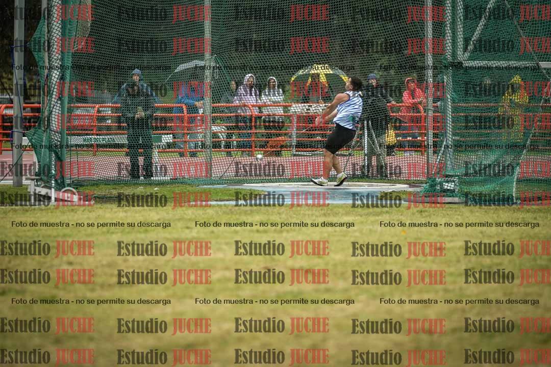 Fotos del lanzamiento de martillo de varones