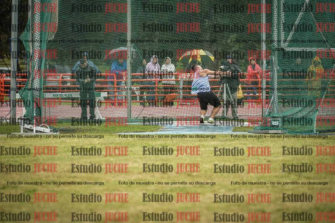 Fotos del lanzamiento de martillo de varones