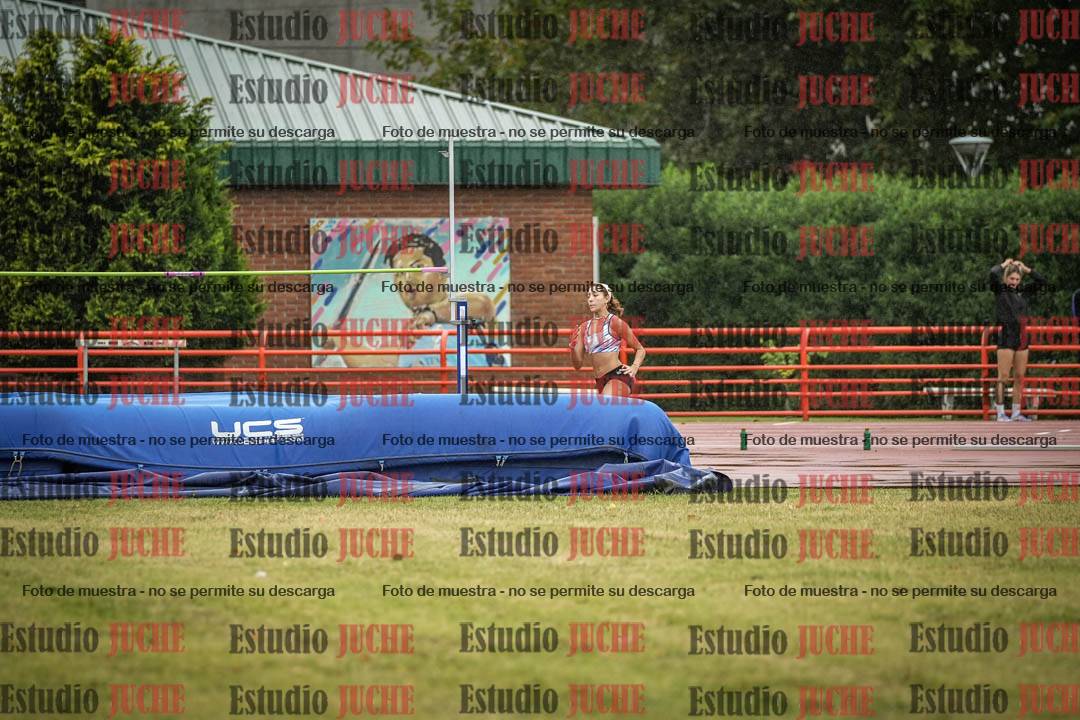 Fotos del salto en alto de mujeres