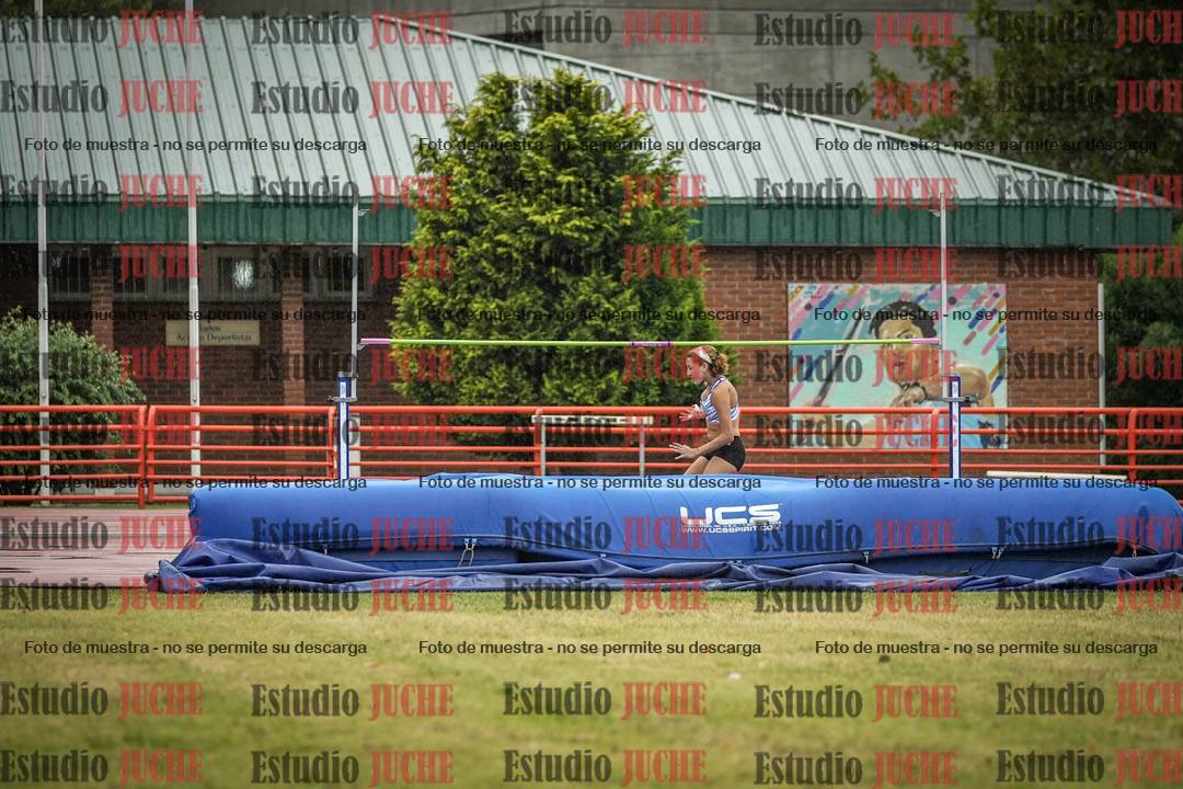 Fotos del salto en alto de mujeres