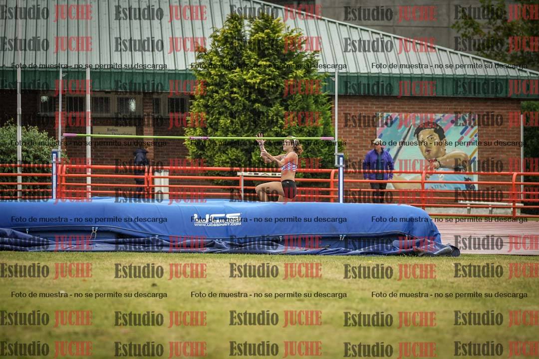 Fotos del salto en alto de mujeres