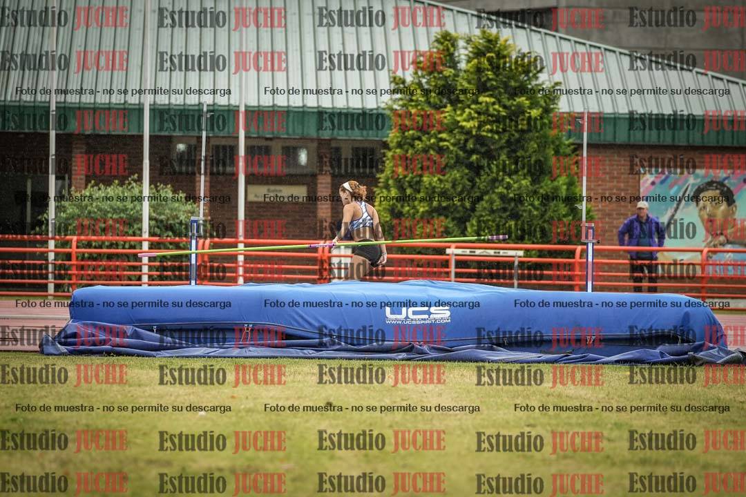 Fotos del salto en alto de mujeres