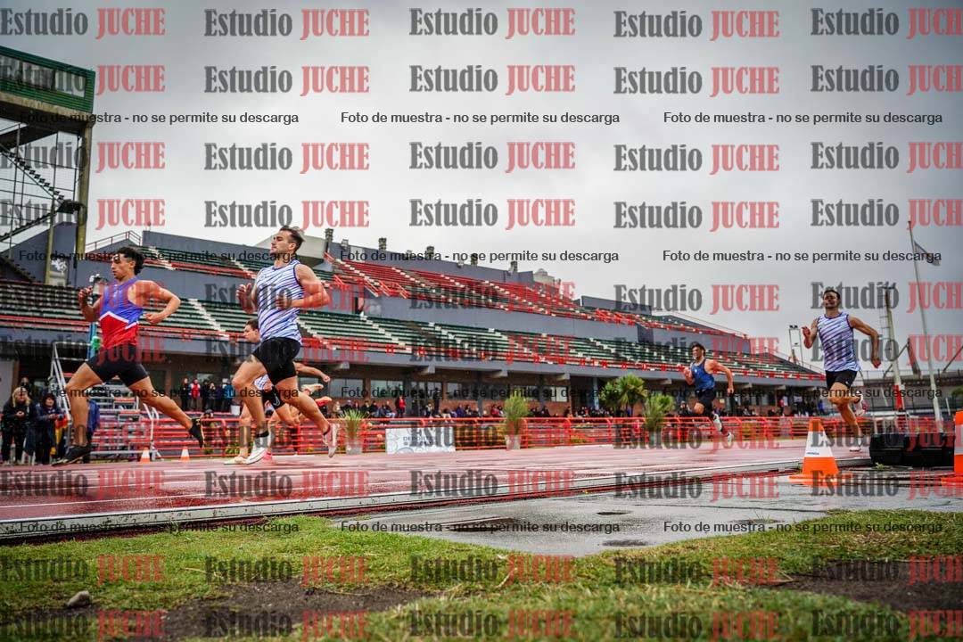 Fotos de los 200 m llanos de varones
