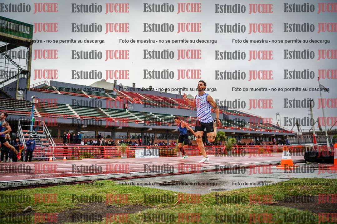 Fotos de los 200 m llanos de varones