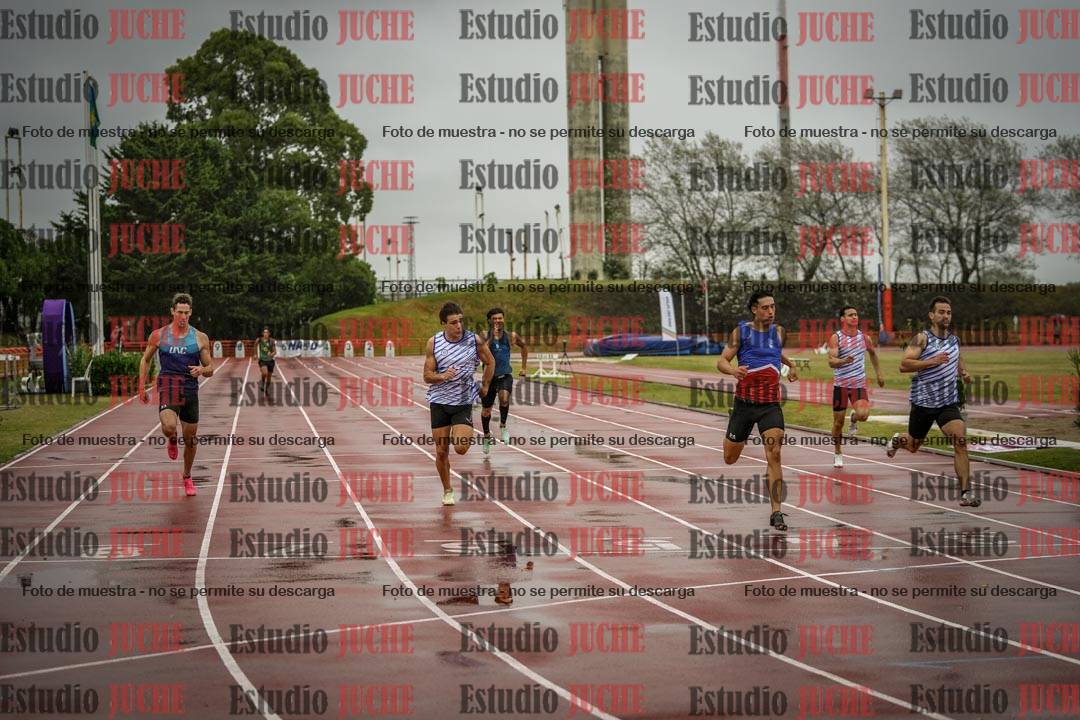 Fotos de los 200 m llanos de varones