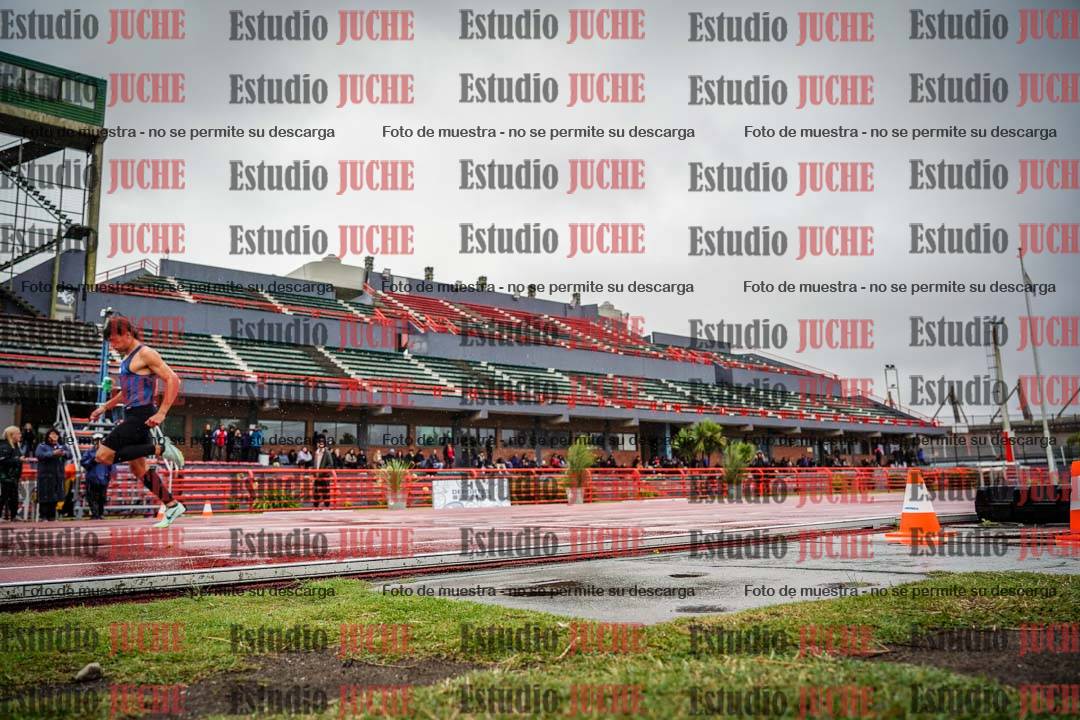 Fotos de los 200 m llanos de varones