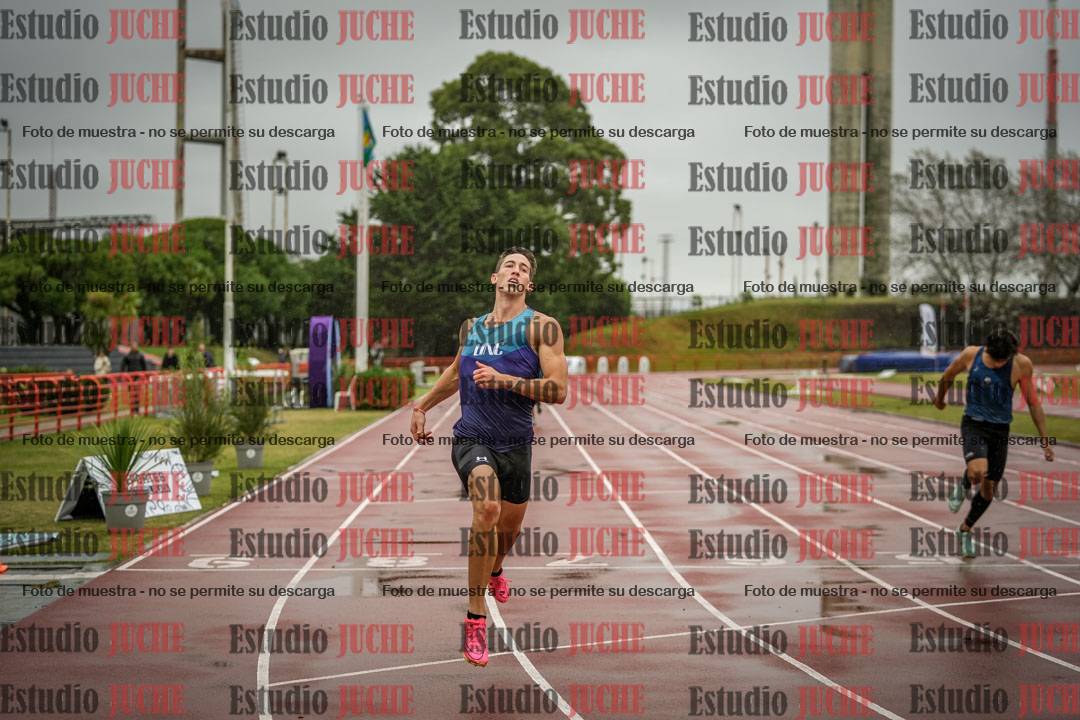 Fotos de los 200 m llanos de varones