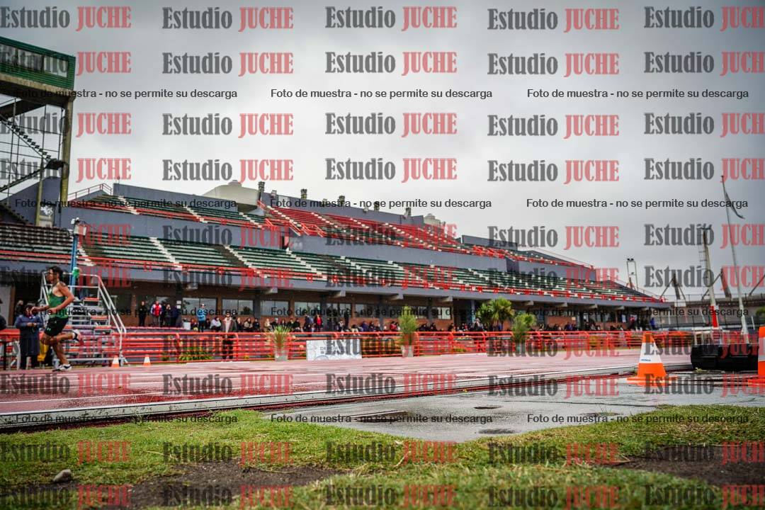 Fotos de los 200 m llanos de varones