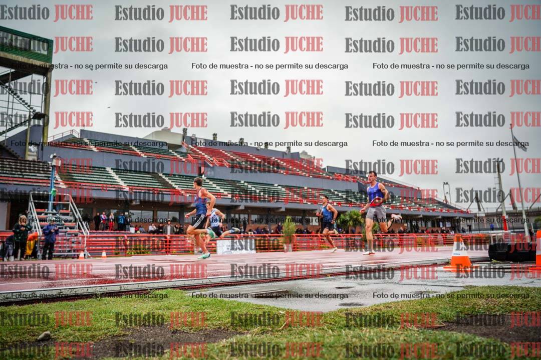 Fotos de los 200 m llanos de varones