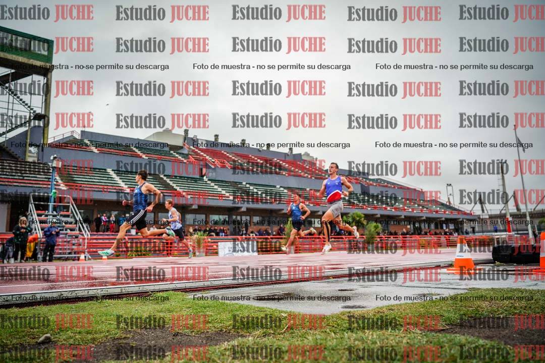 Fotos de los 200 m llanos de varones