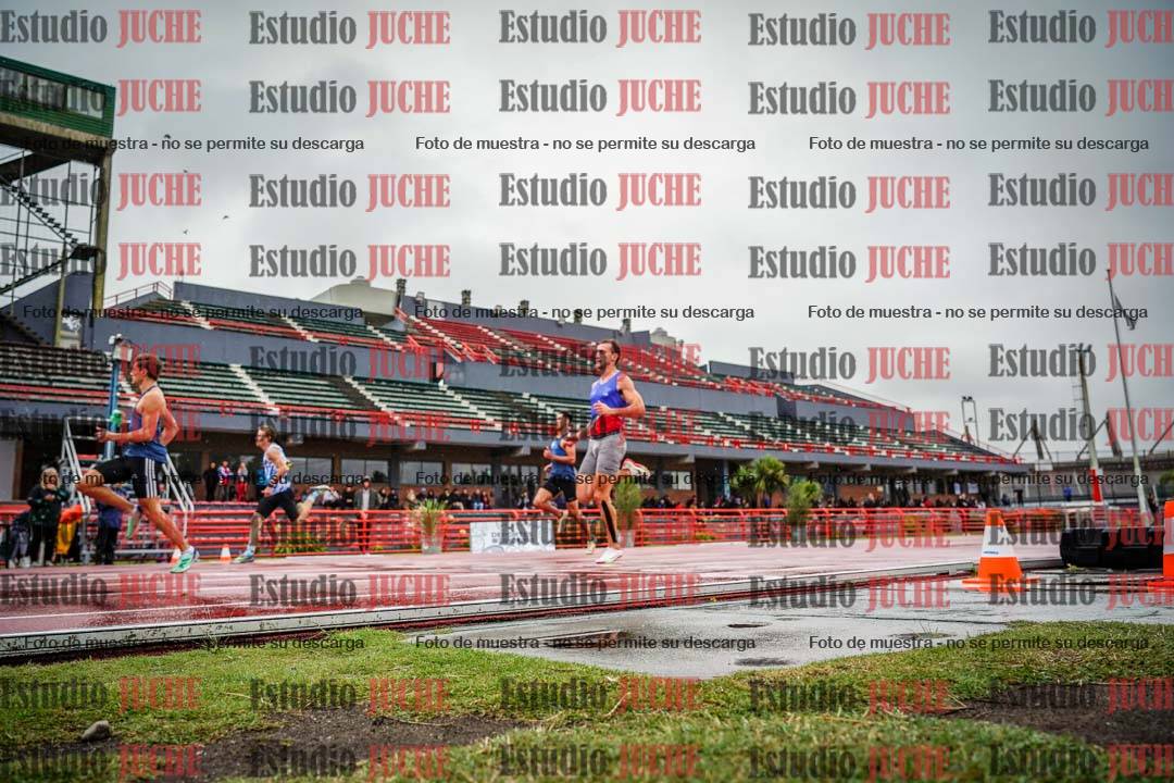 Fotos de los 200 m llanos de varones
