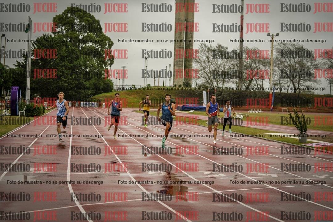 Fotos de los 200 m llanos de varones